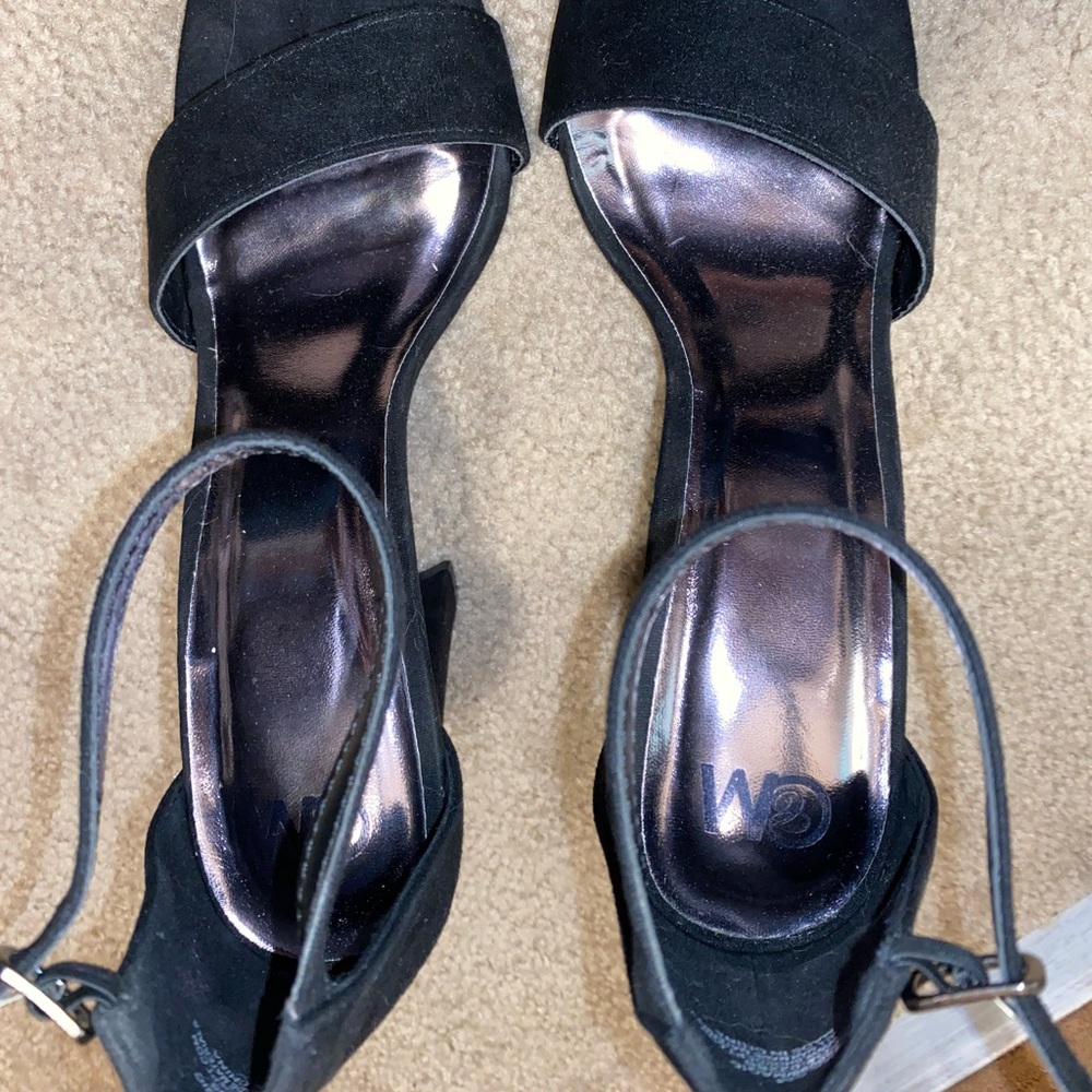 Womens black heels